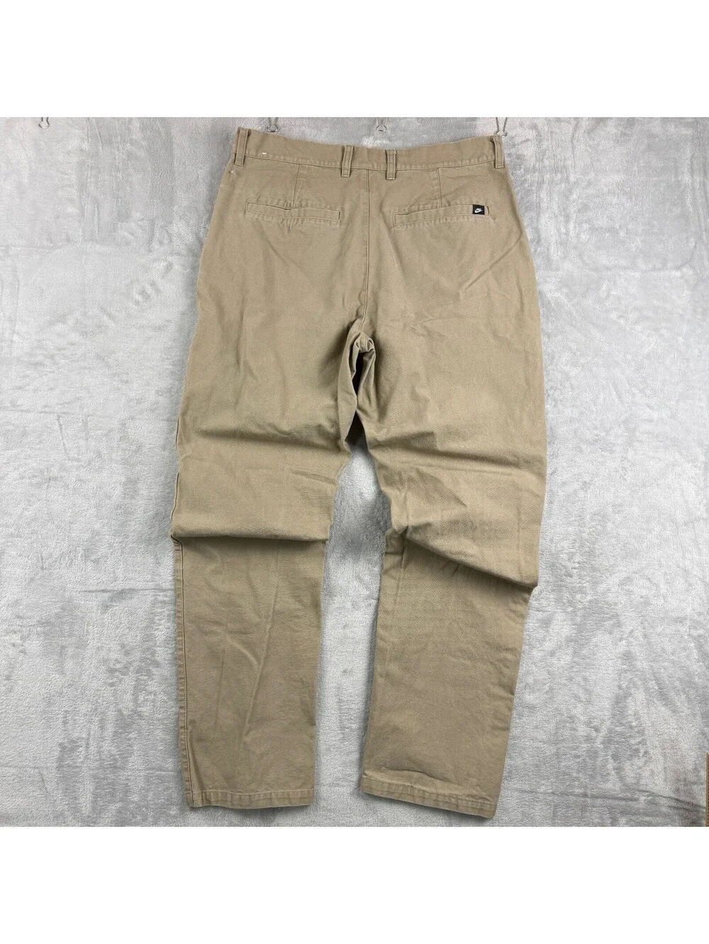 Nike Men's 32x32 Khaki Chino Pants Tan Embroidered Swoosh Casual Straight Leg